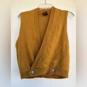 Wool Crop Sweater Vest